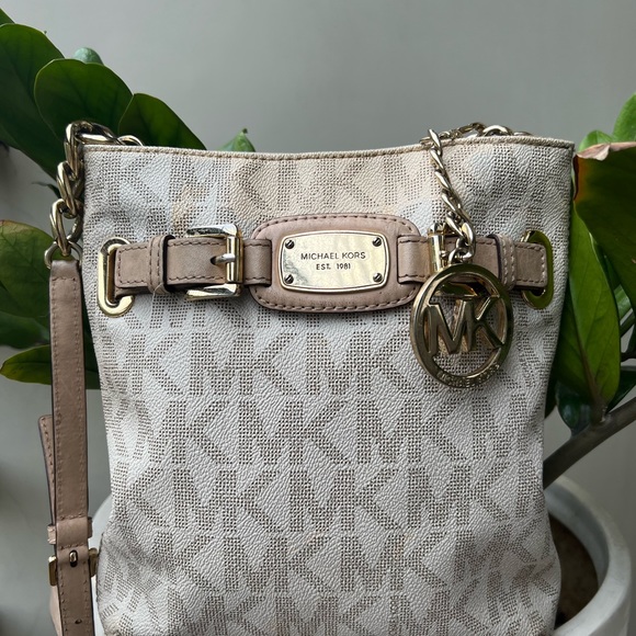 Michael Kors Handbags - Michael Kors Logo Crossbody sling bag